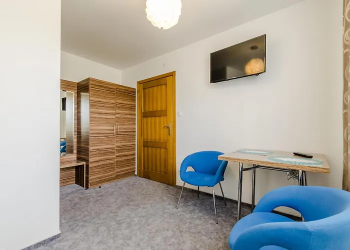 Zlota 24 בית הארחה